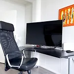アパート Cozy 1br In The Heart Of Centre