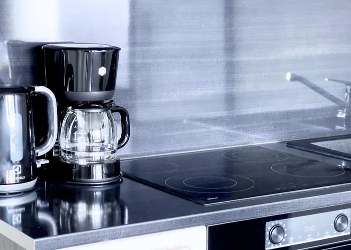 Cozy 1br In The Heart Of Centre شقة